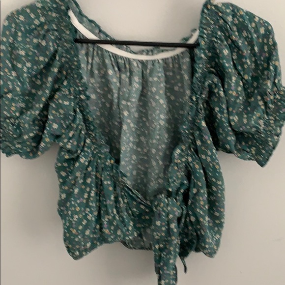 off the shoulder green tied back blouse - Picture 2 of 3